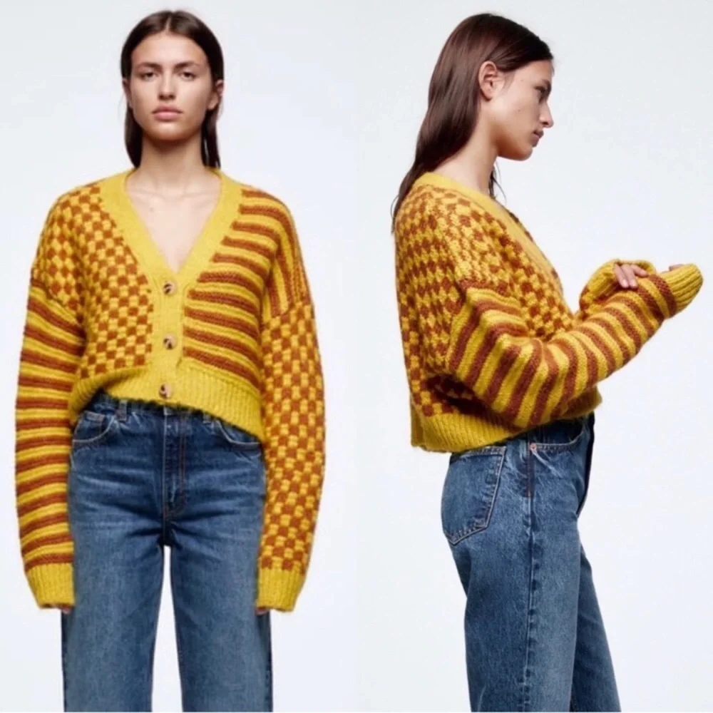 ZARA Bloggers Favorite Combination Jacquard Knit Cardigan Yellow Mustard c3. - Picture 9 of 16